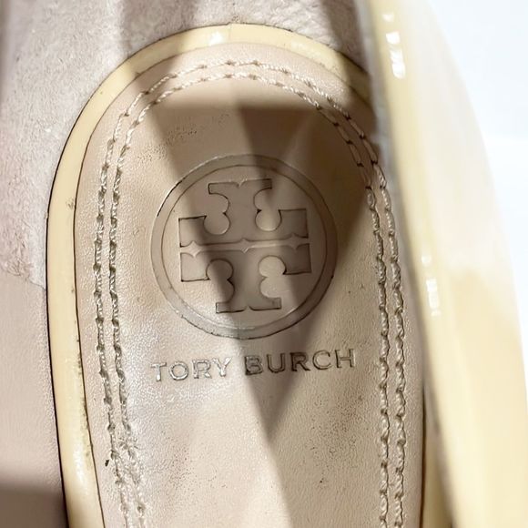 Tory Burch Lowell Genuine Patent Leather Peep Toe Wedge Tan Shoes Sz 9.5 - Picture 9 of 11